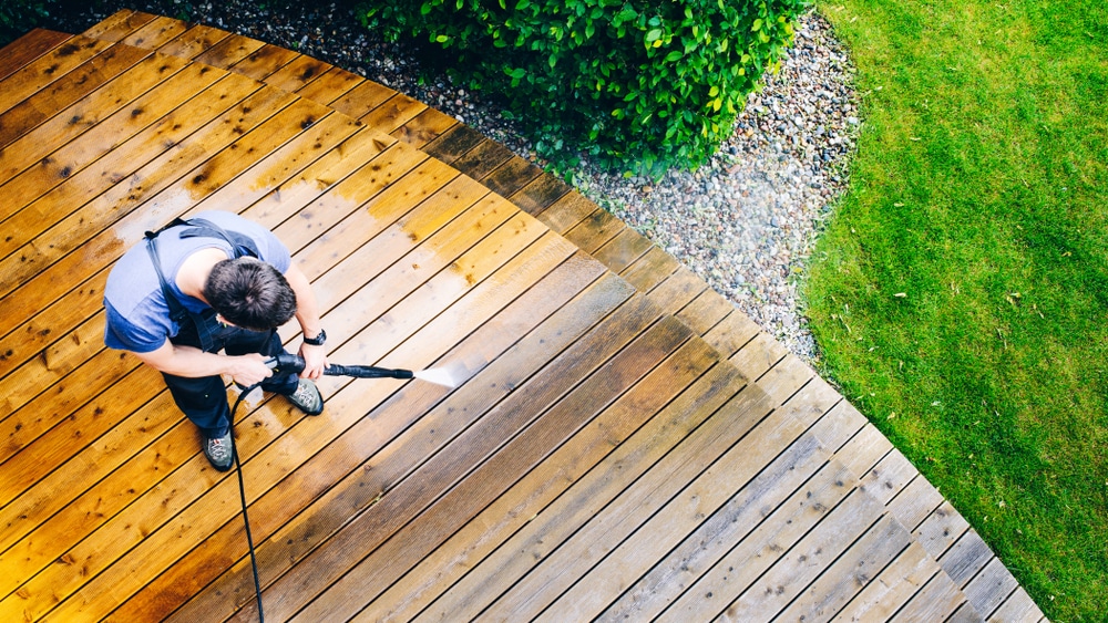 how-to-clean-garden-decking-after-winter-up-gardener