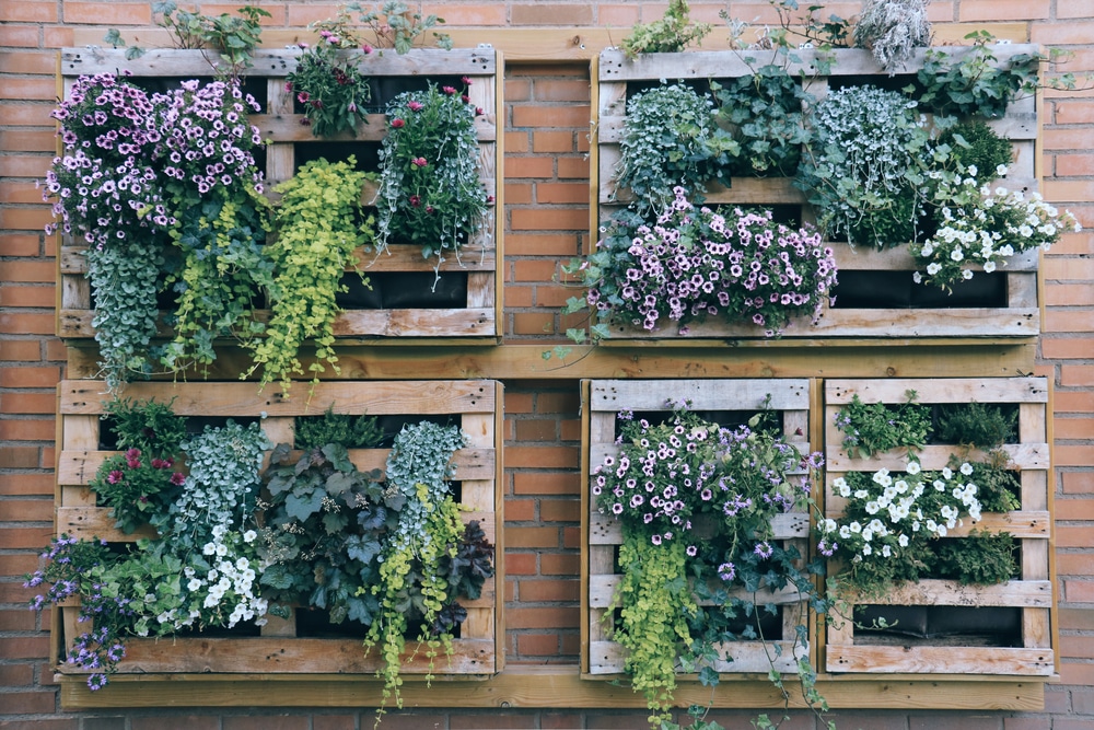 18 Smart Vertical Garden Ideas For Small Spaces Horticulture